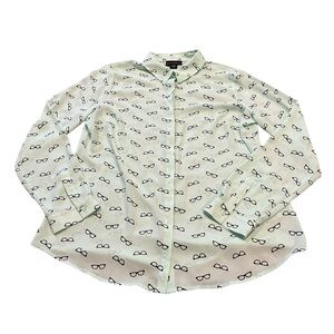 3/$15 METAPHOR mint green eyeglass blouse with hidden buttons